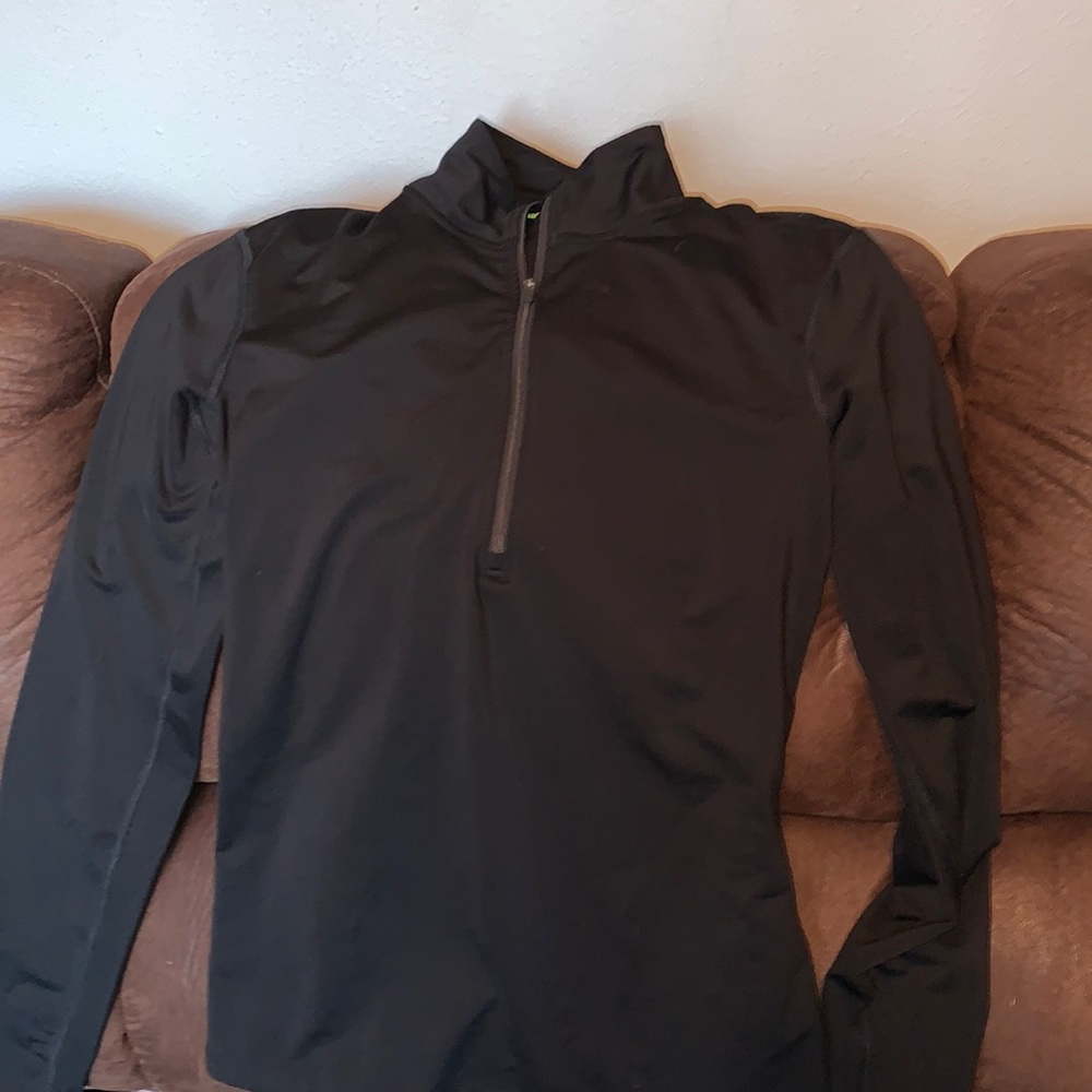 Black pullover